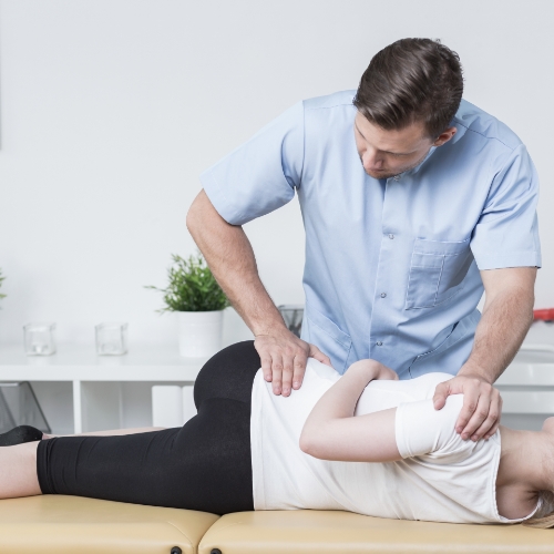 Spinal-Manipulation-Elite-Physical-Therapy-and-Sports-Performance-Traverse-City-MI